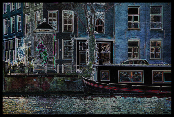 Amsterdam, La Dame en Rose, cadre noir